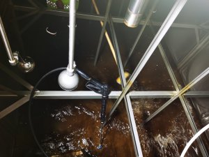 二次供水水箱如何清洗消毒？不銹鋼水箱多久清洗一次？